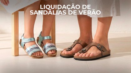 Liquidação de sandálias de verão