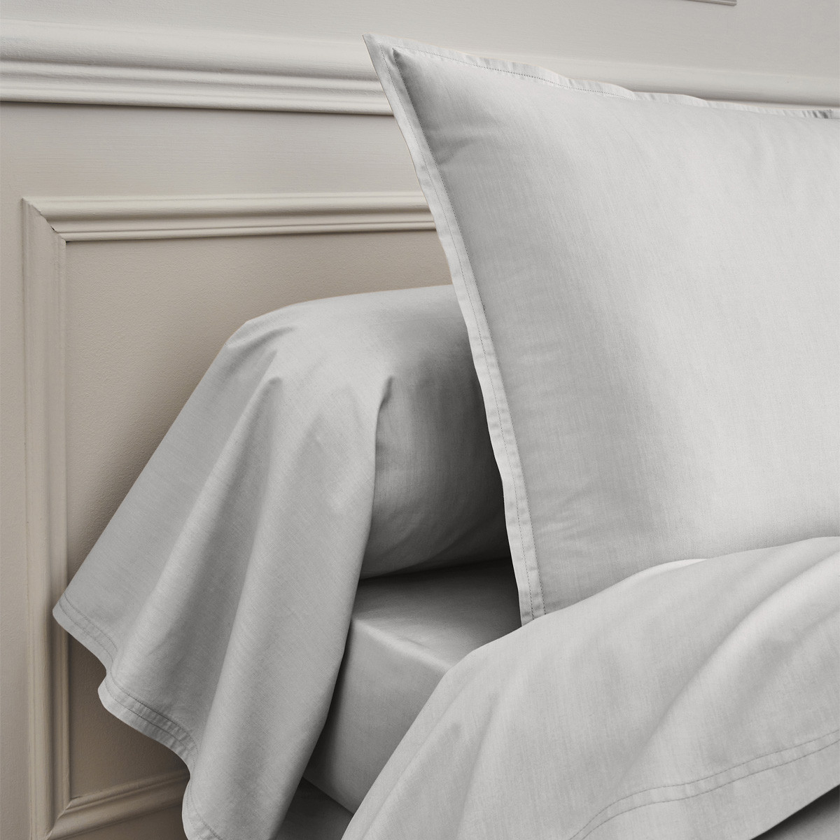Taie D'Oreiller Percale De Coton Essix Zephyr 65x65 Cm - Design Feuillages Et Étoiles